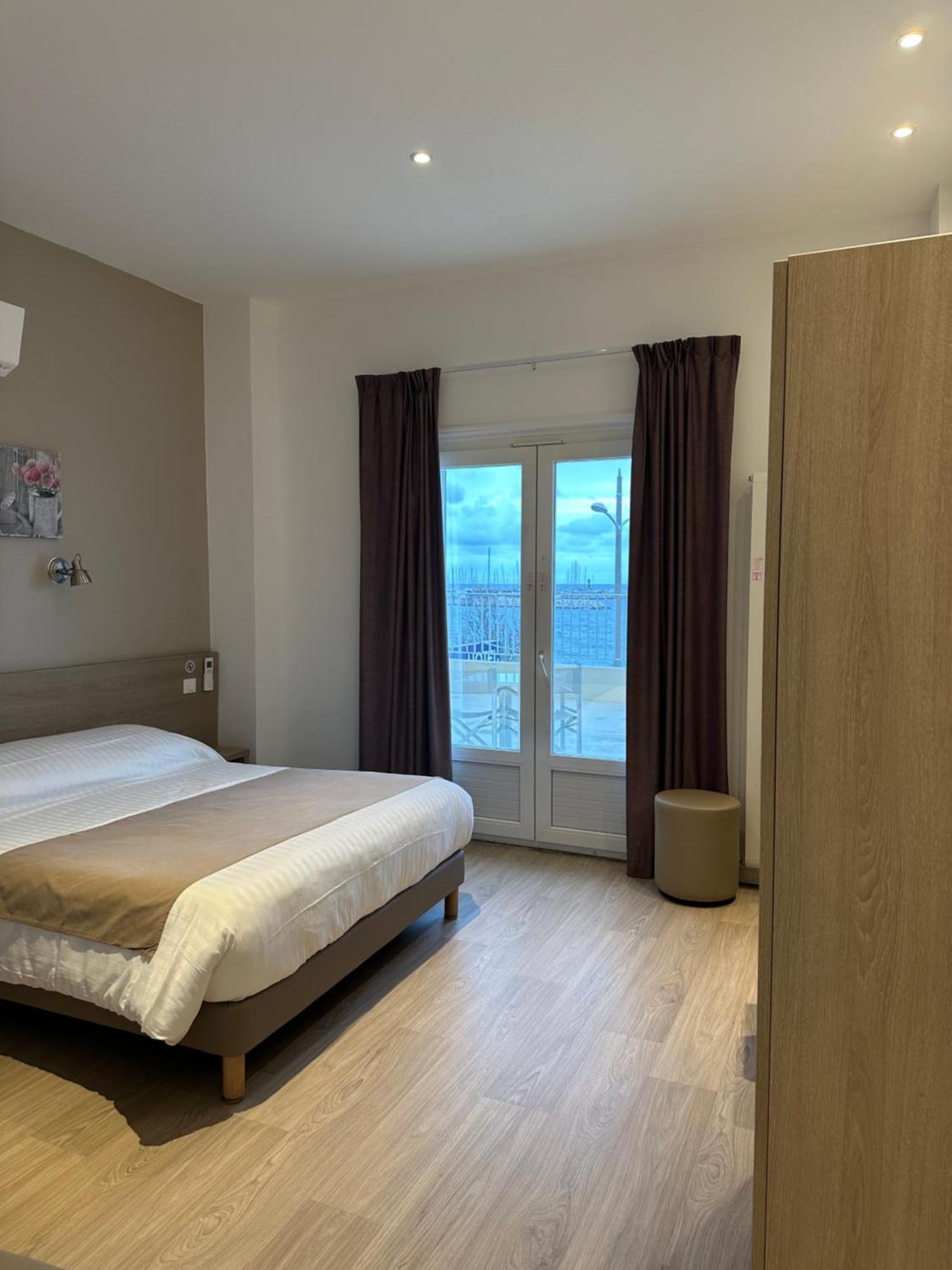 Hotel Beau Rivage Le Lavandou Eksteriør billede