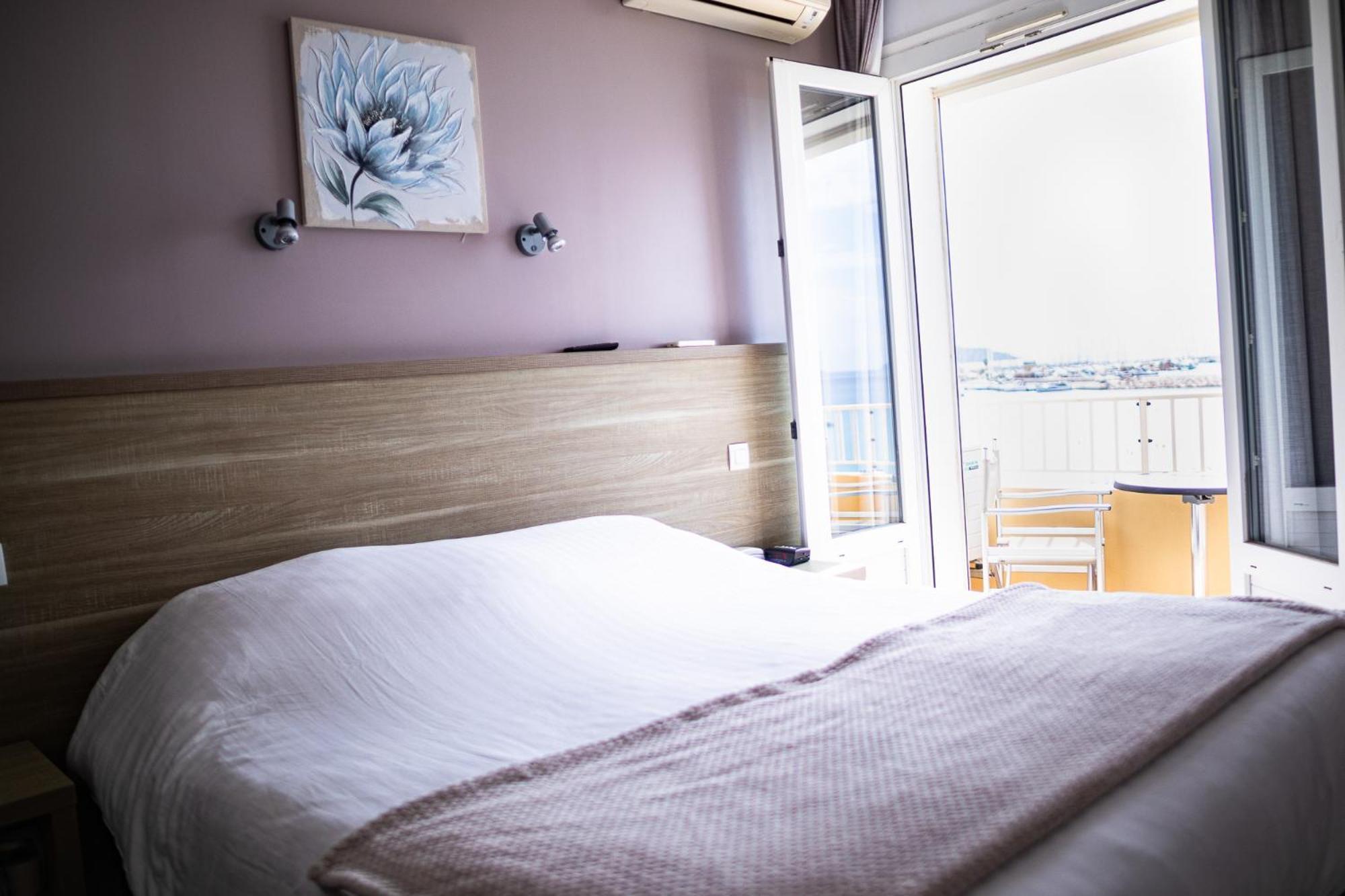 Hotel Beau Rivage Le Lavandou Eksteriør billede