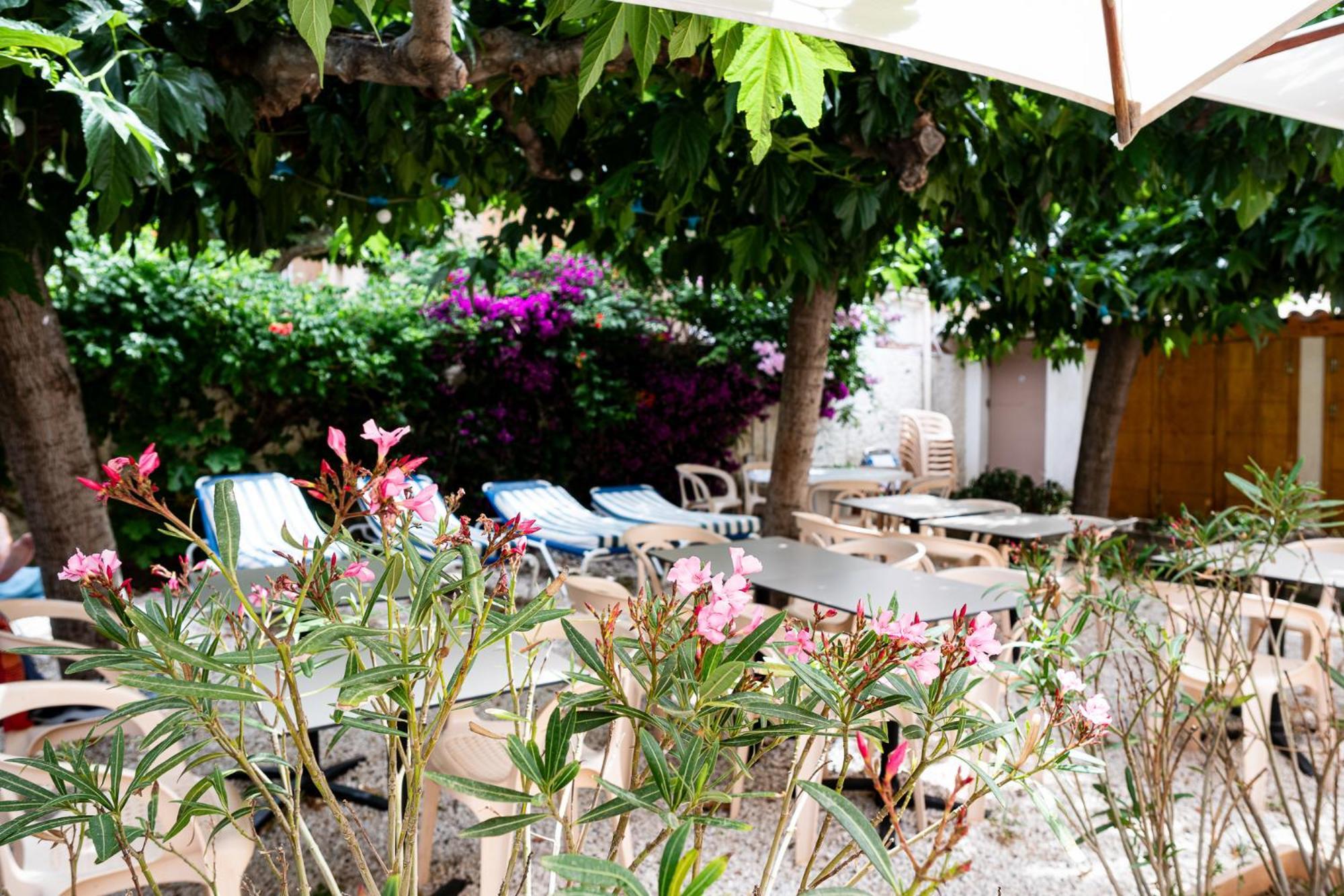 Hotel Beau Rivage Le Lavandou Eksteriør billede