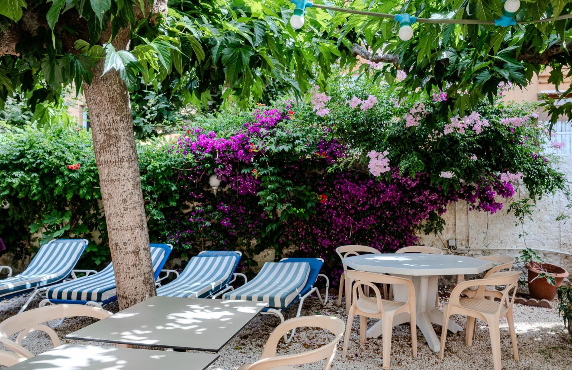 Hotel Beau Rivage Le Lavandou Eksteriør billede