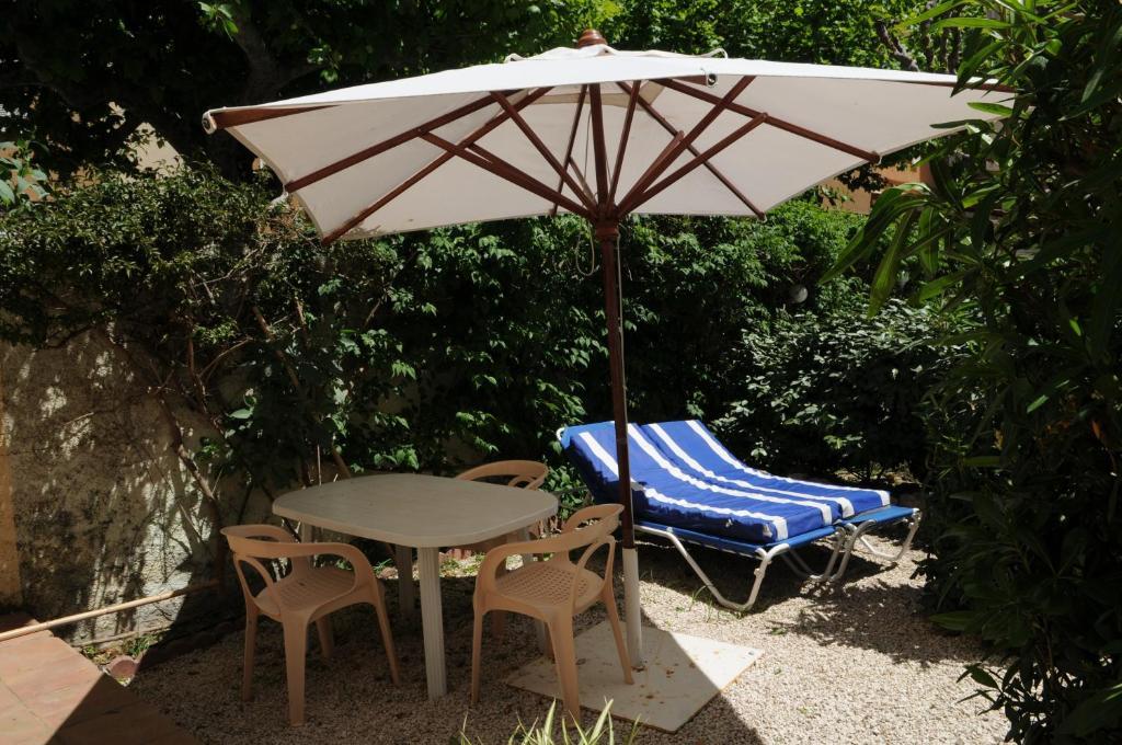 Hotel Beau Rivage Le Lavandou Værelse billede